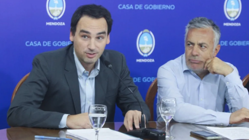 El ministro de salud de Mendoza criticó la salida de Argentina de la OMS